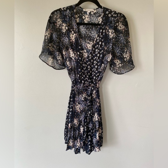 Bcbgeneration floral wrap dress Sz XS - Picture 2 of 14